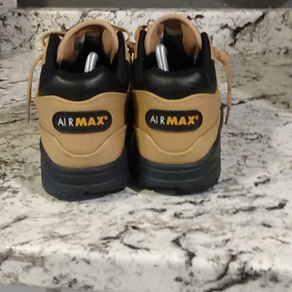 Nike Air Max 1 🔥Vintage🔥 "Carhartt" Elemental Gold/Black. - Picture 3 of 10